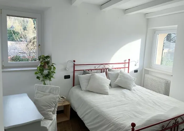 Castel Montorio - Camera Matrimoniale Con Bagno In Casa Condivisa Apartment